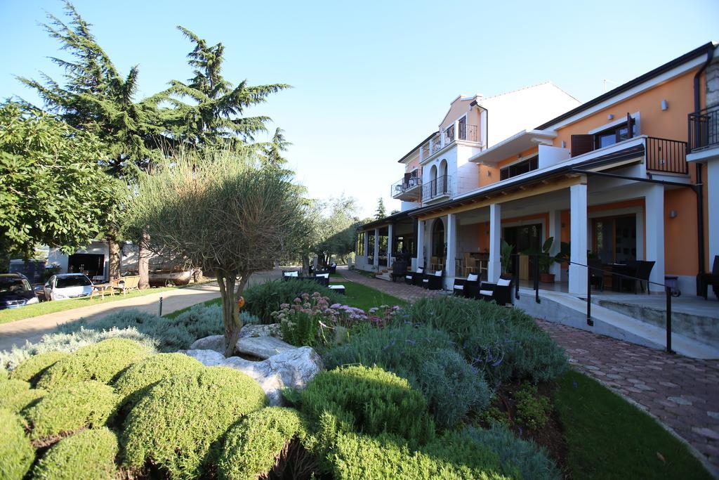 Villa Dobravac Wine Estate Rovinj Eksteriør billede