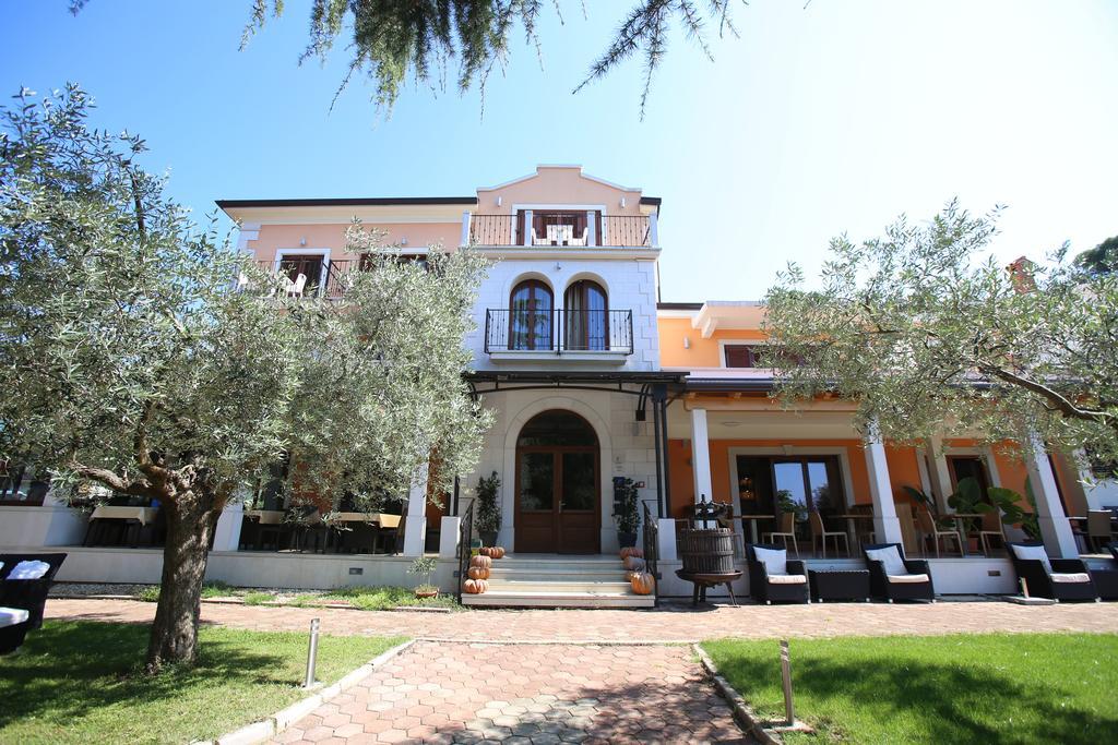 Villa Dobravac Wine Estate Rovinj Eksteriør billede