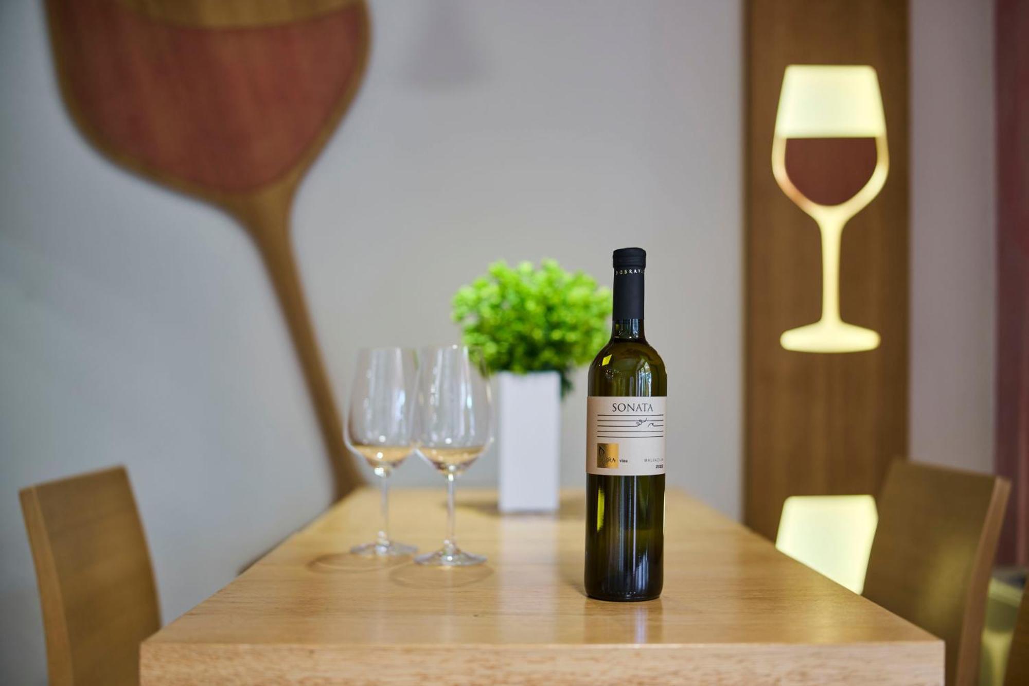 Villa Dobravac Wine Estate Rovinj Eksteriør billede